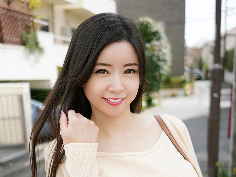 元アナウンサーの綺麗でスタイル抜群なバツイチ巨乳人妻とのプライベート動画流出します 奈津子(40歳) 3SEX収録 サンプル動画サムネイル